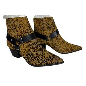 Qupid Ankle Boots Women's Cheetah Print Size 6 Casual
